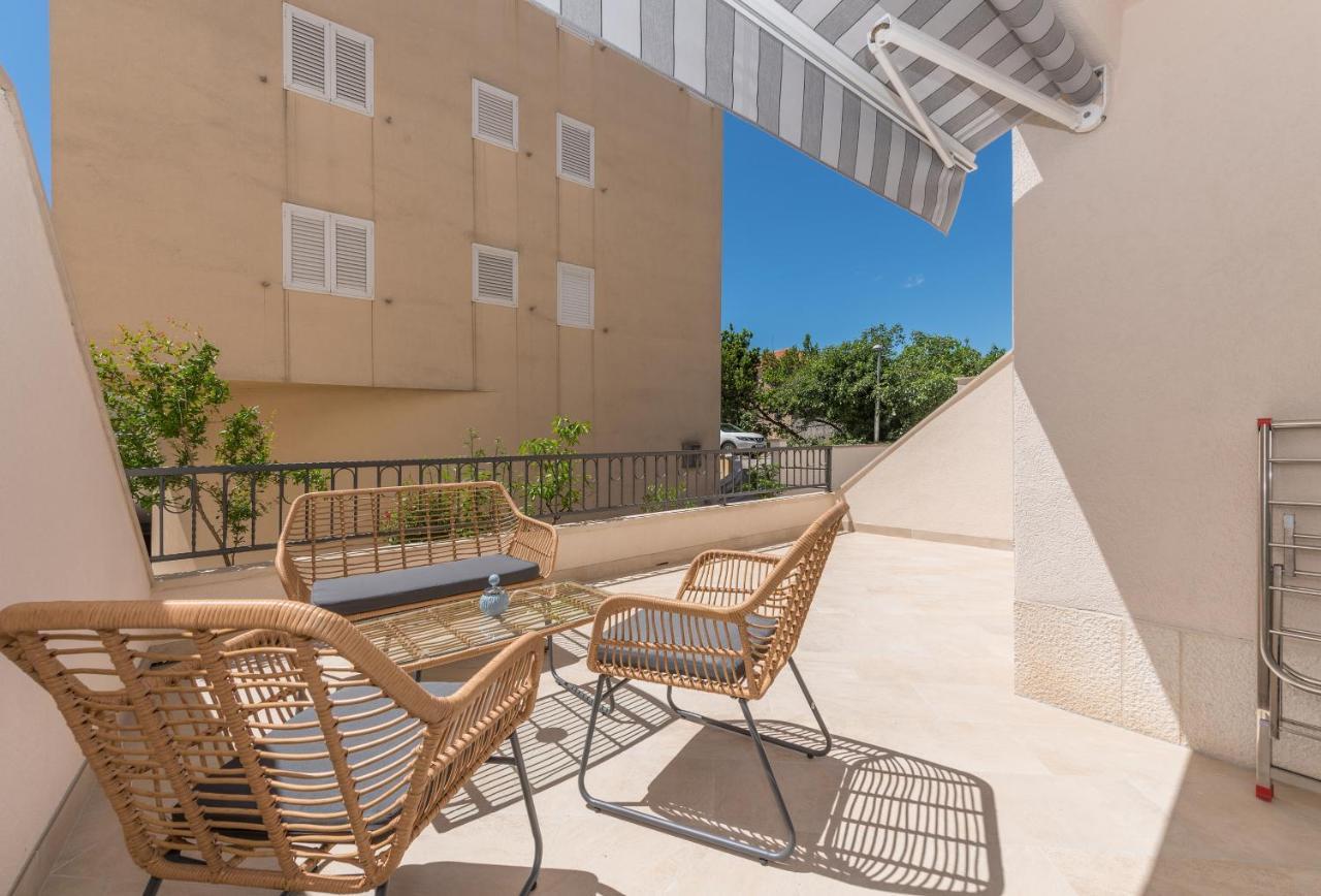 Apartments By The Sea Makarska - 19134 Exterior photo