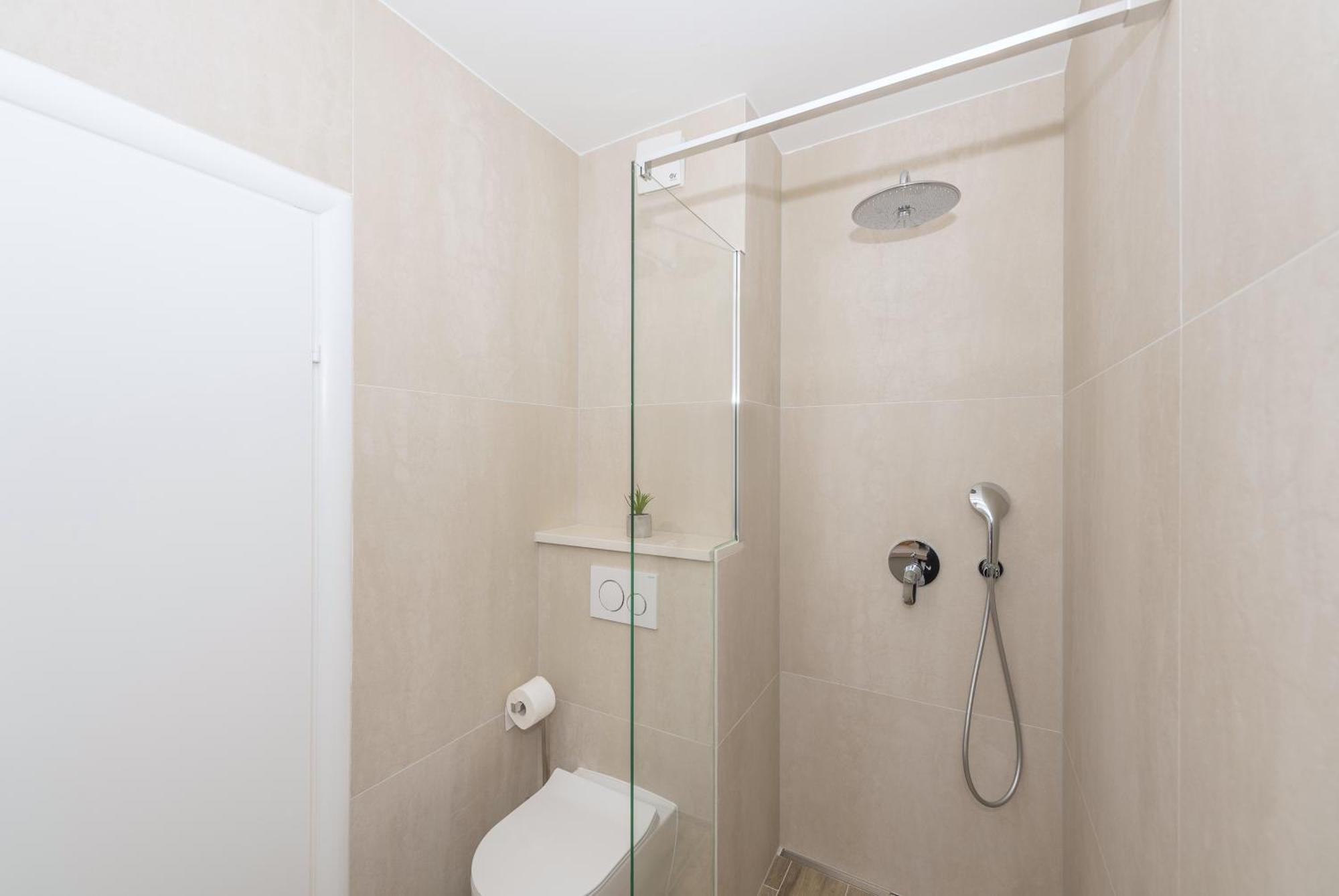 Apartments By The Sea Makarska - 19134 Room photo